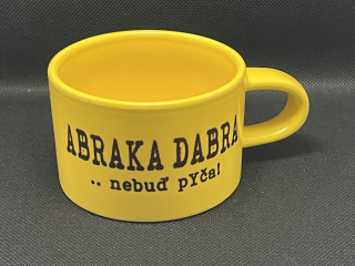 Makronkový hrnek - Abrakadabra... nebuď piča